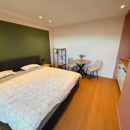 Privee Avec Salle De Bain - Acces Entierement Prive Homestay Malmedy